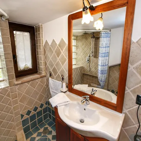 Peaceful In With Bubble Bath וילה