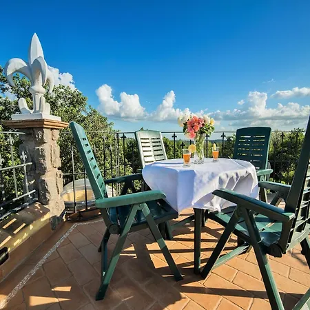 Villa Peaceful In With Bubble Bath Montefiascone