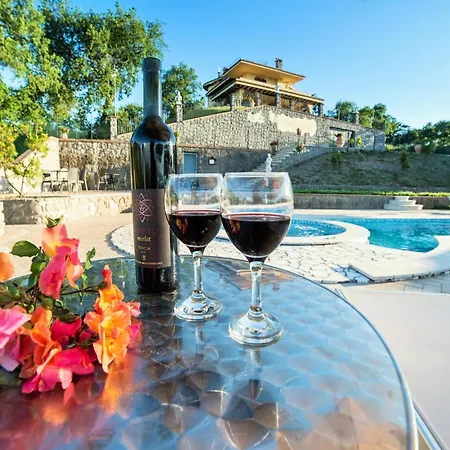 Peaceful In With Bubble Bath מונטפיאסקונה