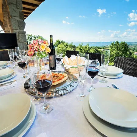 Peaceful In With Bubble Bath * מונטפיאסקונה